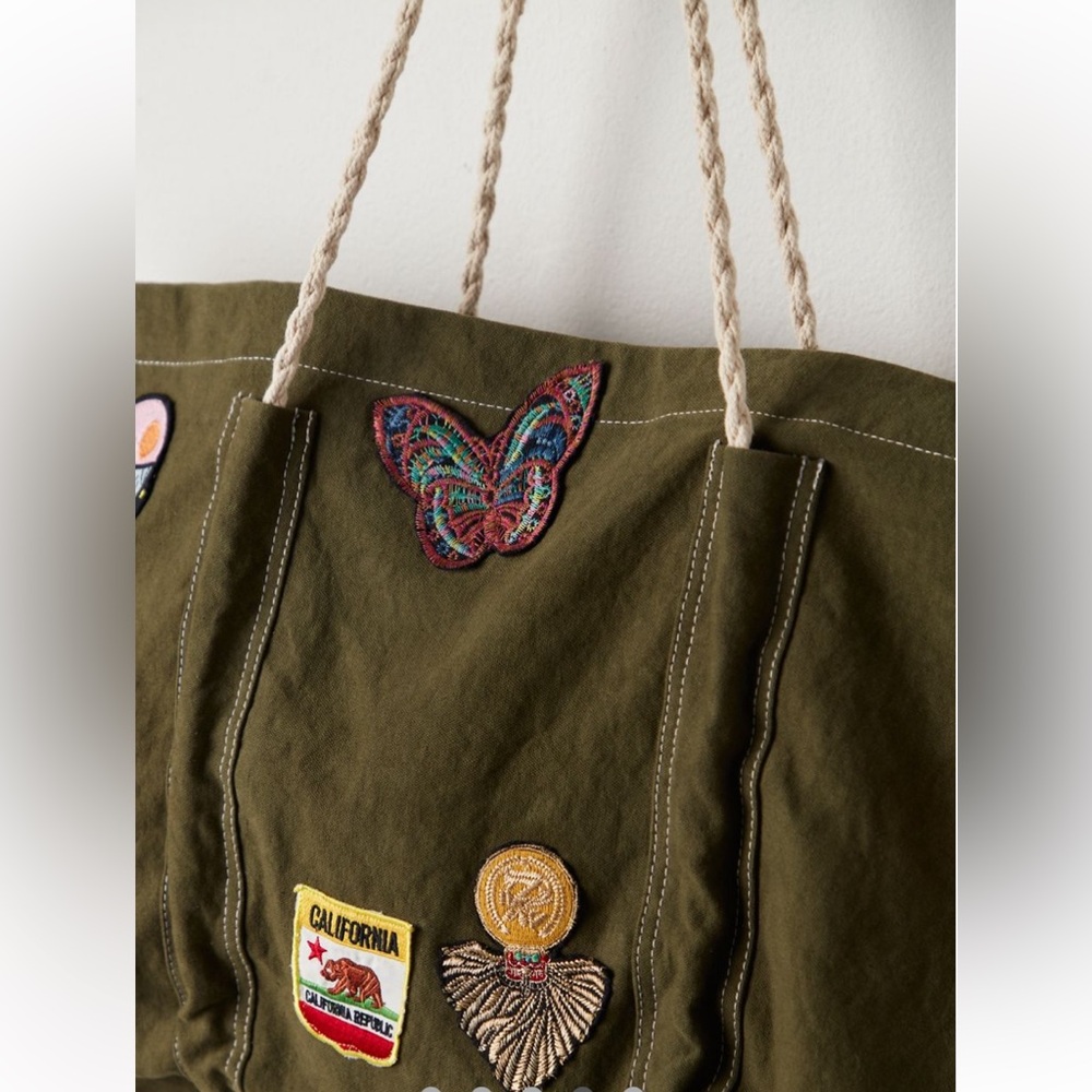 NWT FREE PEOPLE BEEN THERE BADGE TOTE BAG - Picture 4 of 7
